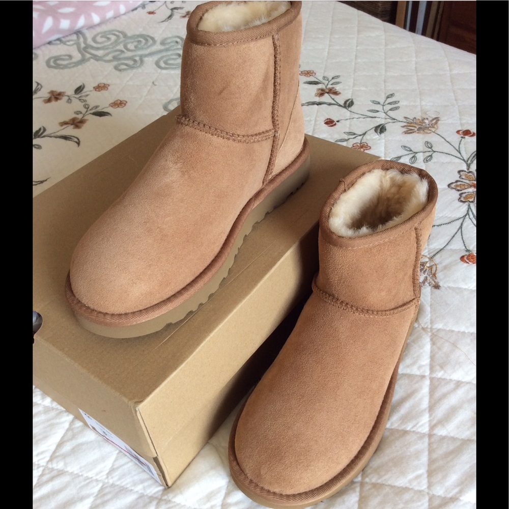UGG CLASSIC MINI boots